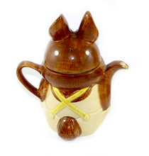Load image into Gallery viewer, Vintage 1950s P&amp;K England large cartoon rabbit collector&#39;s novelty teapot
