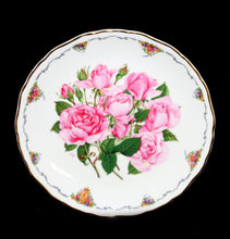 Load image into Gallery viewer, Vintage Royal Albert Queen Mother&#39;s Favourite Roses Queen Elizabeth Rose plate
