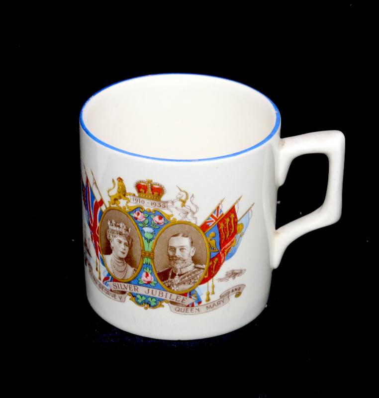 Vintage Queen Mary & King George V Silver Jubilee Mug 1935