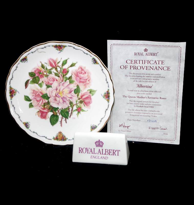 Vintage Royal Albert Queen Mother's Favourite Roses Albertine plate