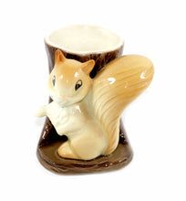 Load image into Gallery viewer, Vintage HORNSEA Fauna Royal England cute squirrel on log trough vase
