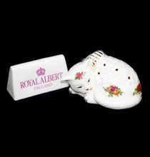 Load image into Gallery viewer, Vintage Royal Albert England Old Country Roses pot pourri incense holder cat
