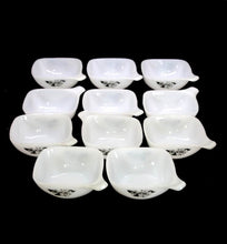 Load image into Gallery viewer, Vintage 1970s retro Pyrex Crown set of 11 white glass ramekins
