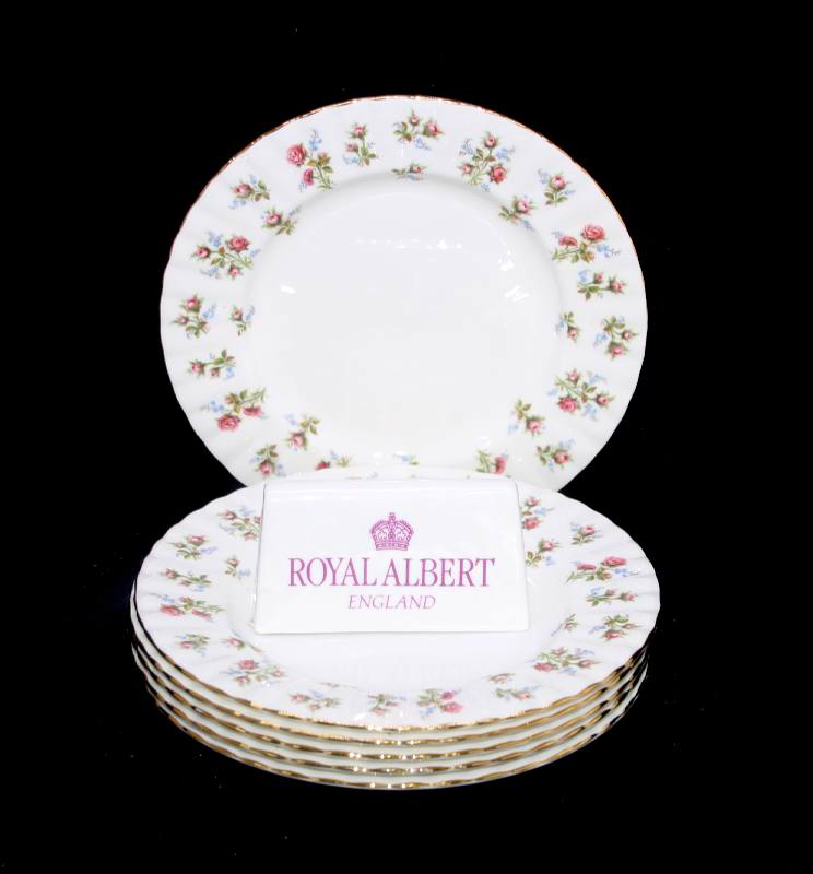 Vintage Royal Albert Winsome England set of 6 entree or salad plates