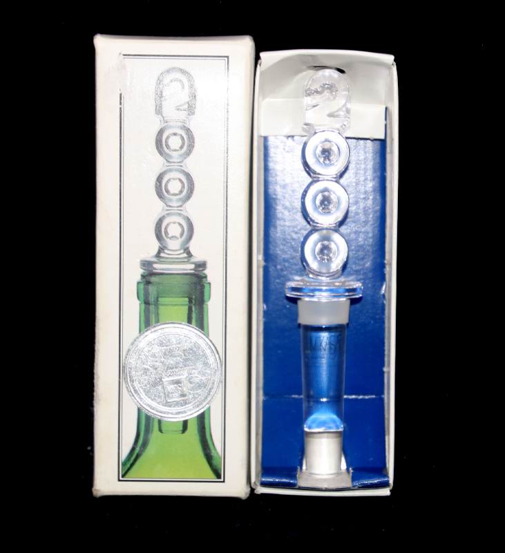Vintage MIKASA Austria crystal 2000 Millenium bottle stopper in box