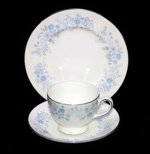 Load image into Gallery viewer, Vintage Wedgwood Belle Fleur ENGLAND blue &amp; white set of 6 teacup trios
