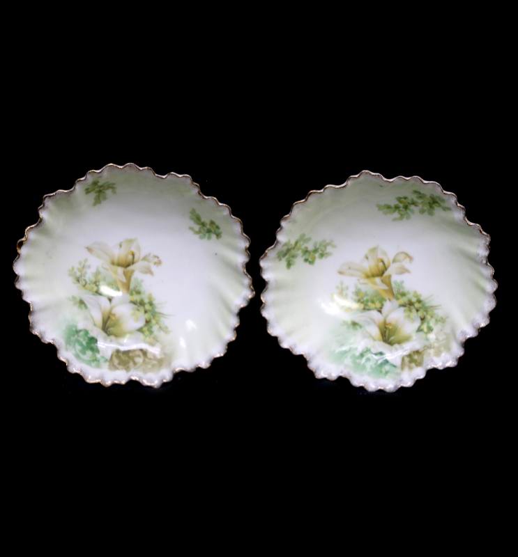Vintage RS Germany pair of pretty fluted lily pin dishes small bowls