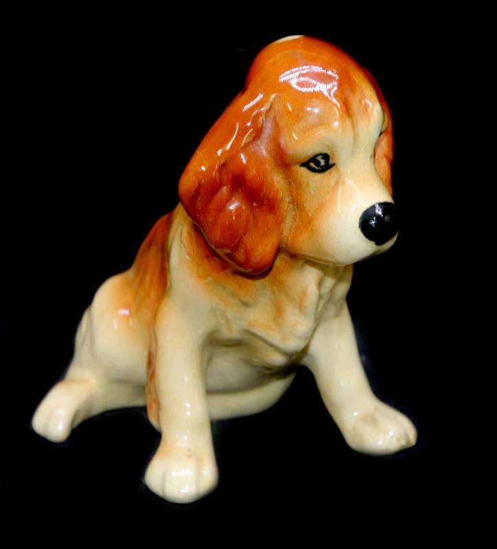Vintage retro kitsch china figurine of a spaniel dog