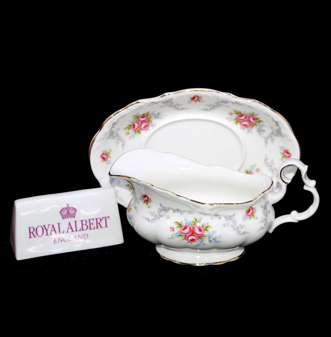 Vintage ROYAL ALBERT England bone china TRANQUILLITY gravy boat jug & saucer