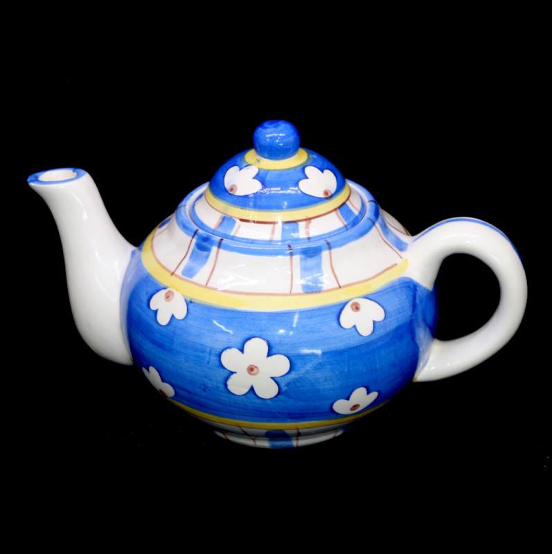Vintage pretty blue & white daisy pottery teapot