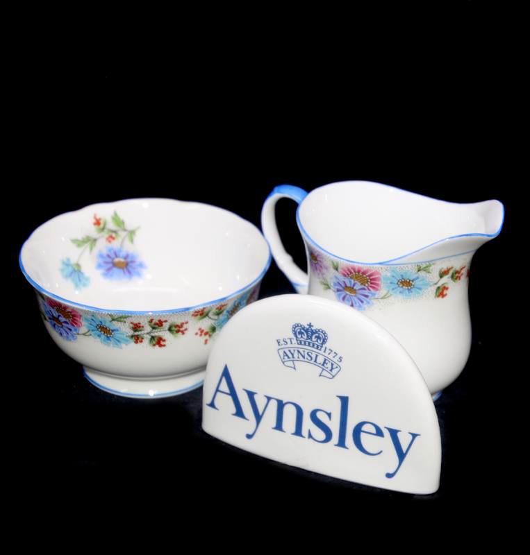 Vintage 1920s Aynsley England art deco daisies blue rim jug and sugar bowl