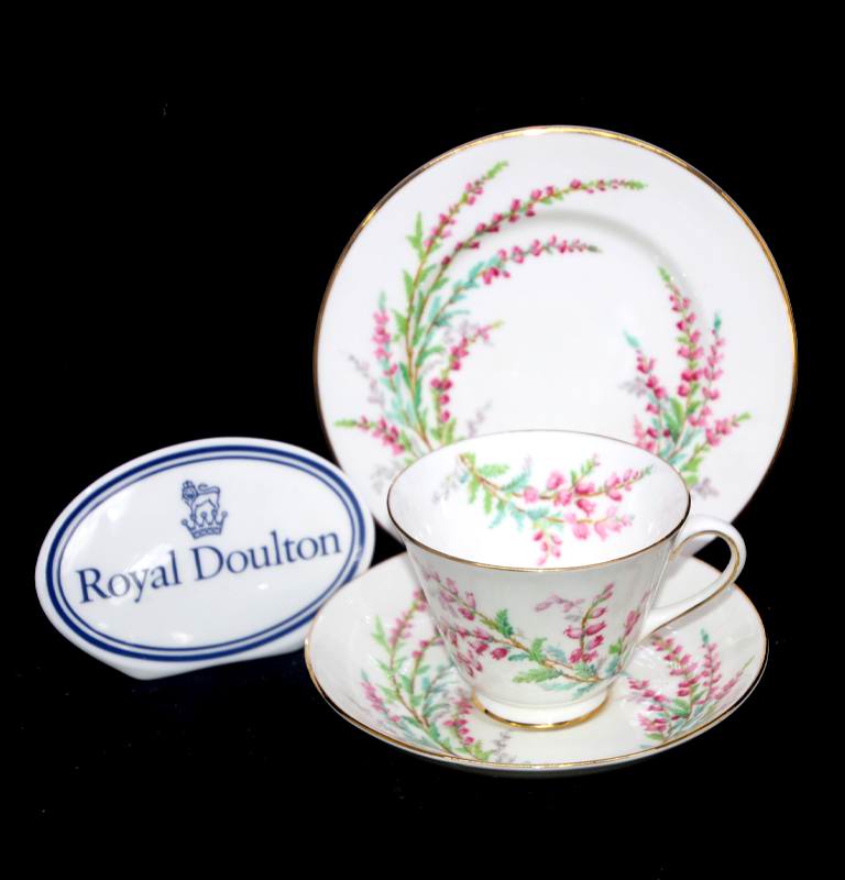 Vintage Royal Doulton Bell Heather Percy Curnock English teacup trio set