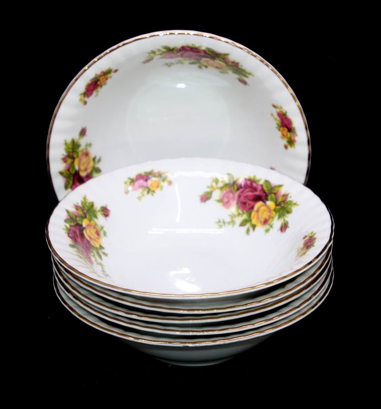 Vintage Crown Royal fine porcelain country roses set of 6 cereal bowls