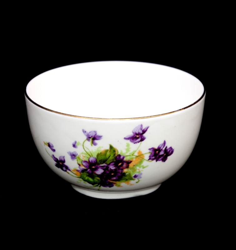 Vintage pretty English bone china violets large sugar bowl