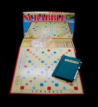 Load image into Gallery viewer, Vintage MURFETT 1979 SCRABBLE set complete with SCRABBLE scoring set
