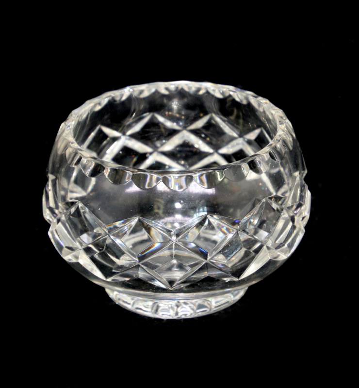 Vintage stunning sparkly cut crystal pretty footed sugar bowl or posy vase