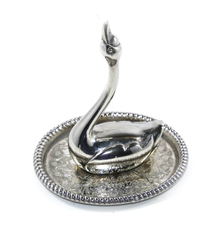Vintage heavy EPNS silver plated swan ring holder with rope edge base