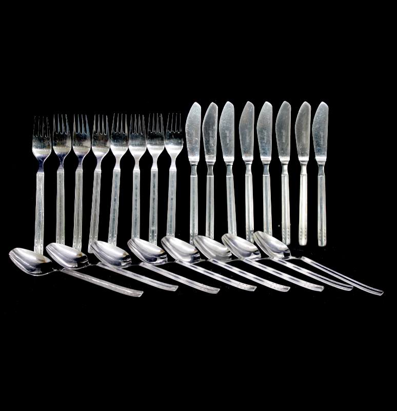 Vintage 24pc 8 person Solingen 18/8 stainless steel knives forks spoons cutlery set