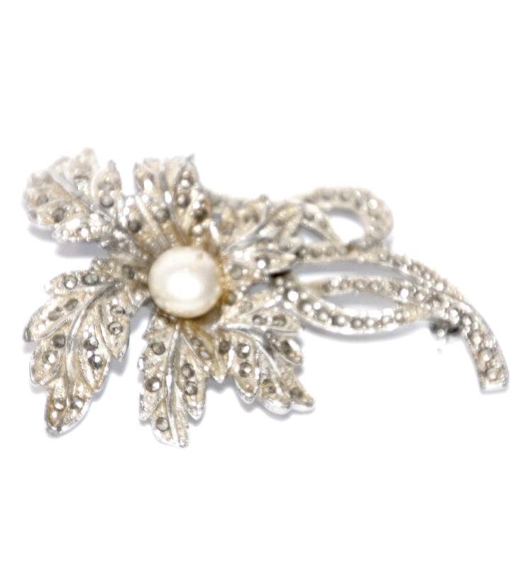 Vintage gold & silver tone faux pearl marcasite flower brooch
