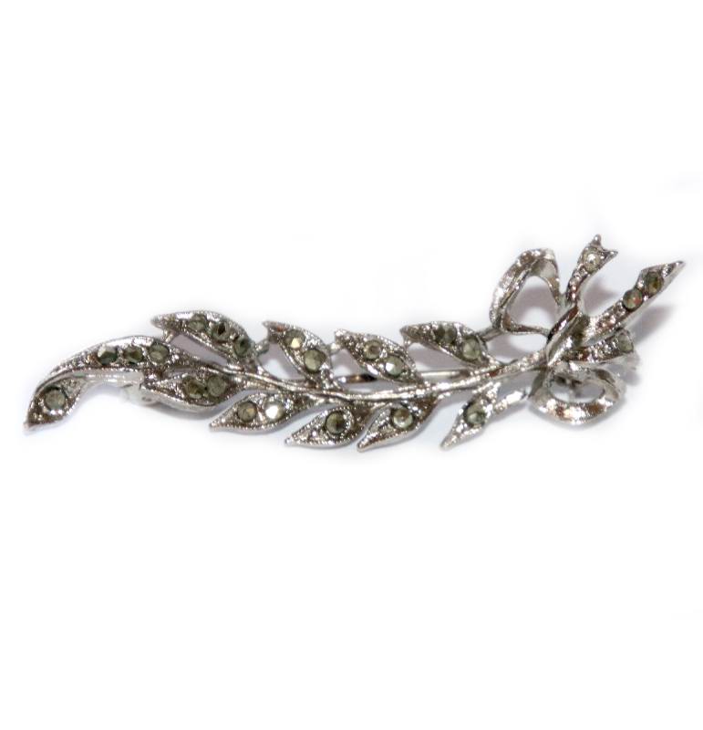 Vintage silver tone pretty marcasite feather bar pin brooch