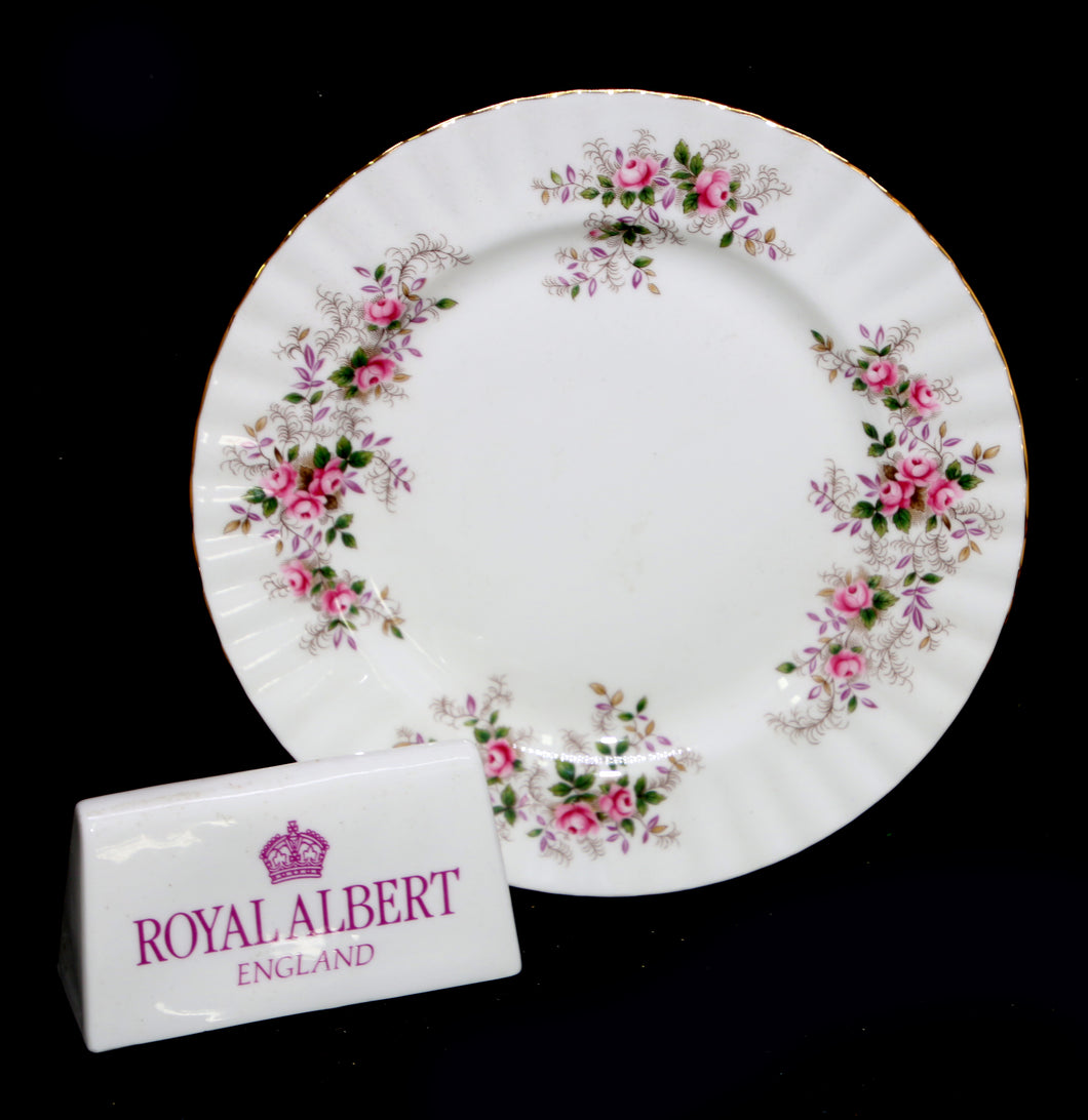 Vintage ROYAL ALBERT England Lavender Rose single entree or salad plate