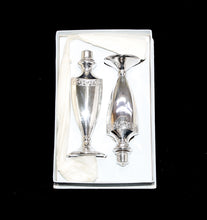 Load image into Gallery viewer, Vintage PARAMOUNT EPNS silver plated art deco style salt &amp; pepper shakers in box
