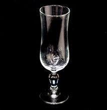Load image into Gallery viewer, Vintage ARCOROC Normandie French box of 12 14.8cl champagne flutes glasses

