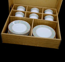 Load image into Gallery viewer, Vintage 18 pc set of 6 MYER AUSTRALIA 1960s RETRO teacup trios in box
