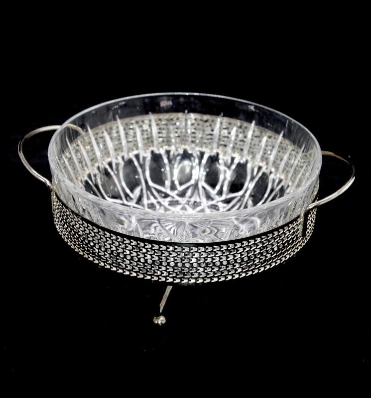 Vintage sparkly glass bowl in silver plated three footed holder basket
