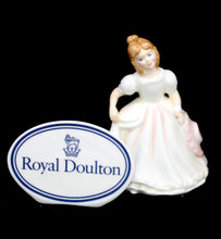 Load image into Gallery viewer, Vintage Royal Doulton England Amanda 1985 HN 2996 pretty figurine
