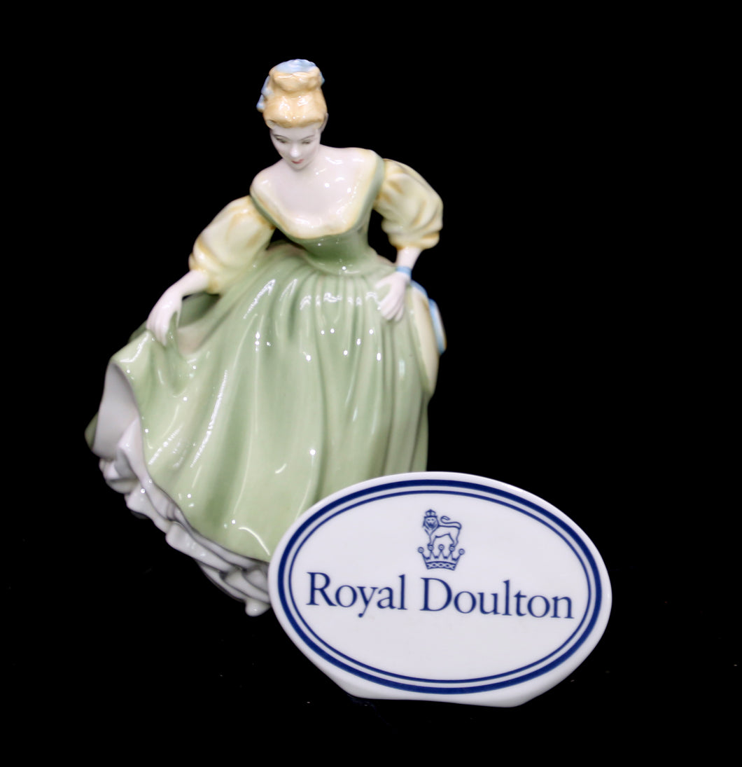 Vintage Royal Doulton England FAIR LADY pretty HN 2193 1962 large figurine